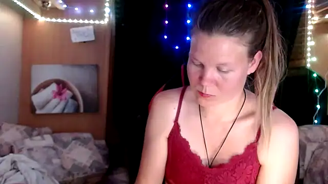 Snapshot of CallMeMaria chatting on 03/09/25, 10:30 CallMeMaria online show from 03/09/25, 10:30