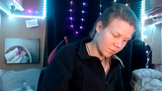 Snapshot of CallMeMaria chatting on 03/10/25, 07:07 CallMeMaria online show from 03/10/25, 07:07