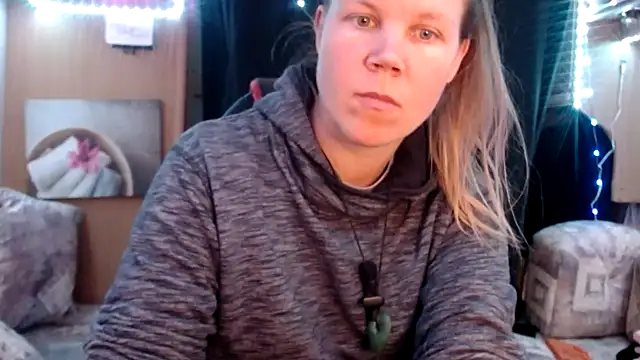 Snapshot of CallMeMaria chatting on 03/14/25, 02:30 CallMeMaria online show from 03/14/25, 02:30