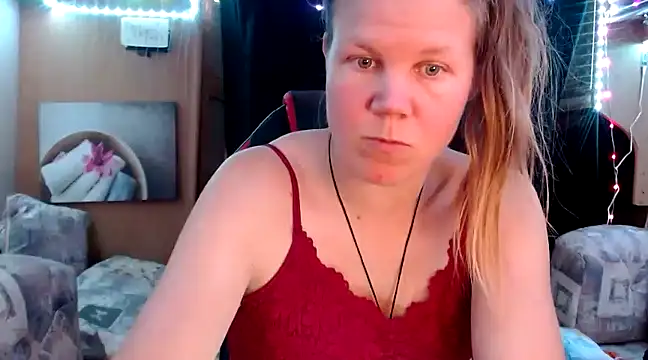 Snapshot of CallMeMaria chatting on 03/15/25, 03:37 CallMeMaria online show from 03/15/25, 03:37