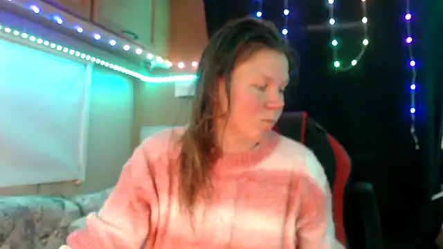 Snapshot of CallMeMaria chatting on 03/18/25, 02:04 CallMeMaria online show from 03/18/25, 02:04