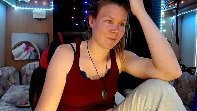 Snapshot of CallMeMaria chatting on 03/21/25, 02:51 CallMeMaria online show from 03/21/25, 02:51