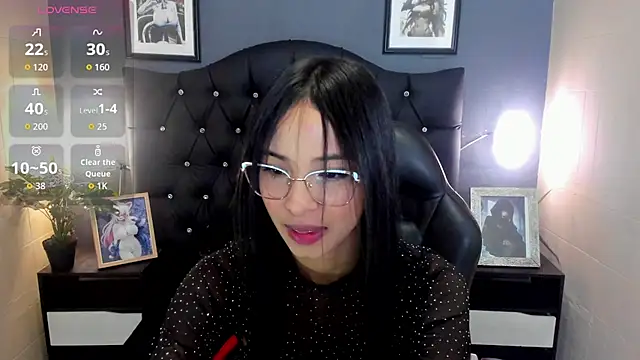 Snapshot of Lissandra_18 chatting on 11/04/25, 04:11 Lissandra 18 online show from 11/04/25, 04:11