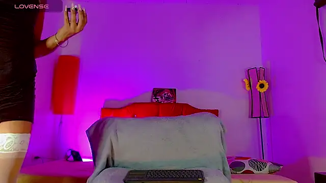 alexsandra kiss online show from 04/17/26, 11:35