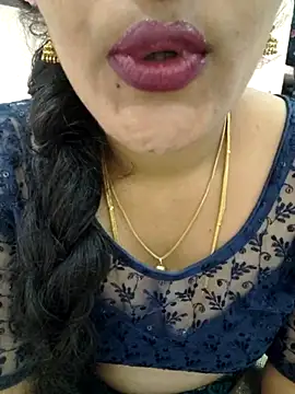 priya 00143 online show from 11/05/25, 04:07
