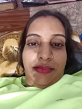 Hotty-Nidhi online show from 12/19/25, 02:40