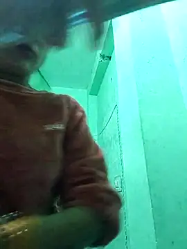 Hotty-Nidhi online show from 12/19/25, 03:52