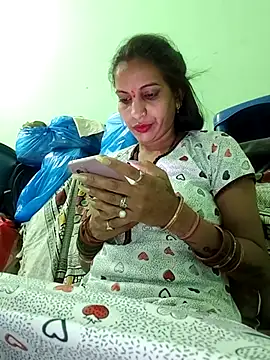 Hotty-Nidhi online show from 03/21/26, 04:54