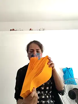 indiancute43 online show from 03/22/25, 09:34