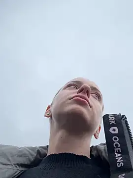 Snapshot of AlexisWhit chatting on 11/11/25, 08:58 AlexisWhit online show from 11/11/25, 08:58