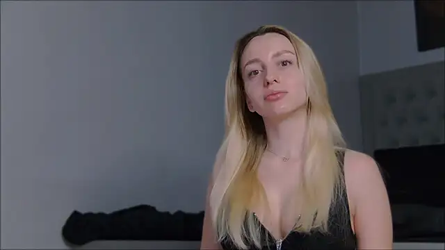 Snapshot of AlexisWhit chatting on 02/08/26, 08:07 AlexisWhit online show from 02/08/26, 08:07