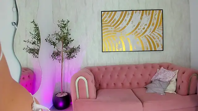 Krissi latore online show from 04/11/26, 01:04