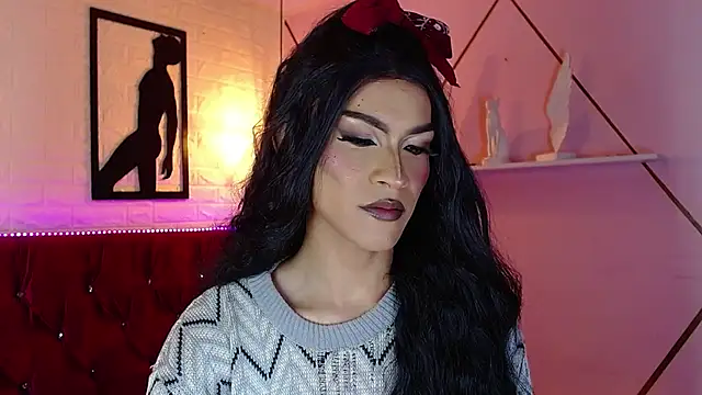 agatha rodriguez online show from 10/26/25, 02:45