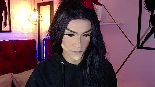 agatha rodriguez online show from 10/27/25, 07:29