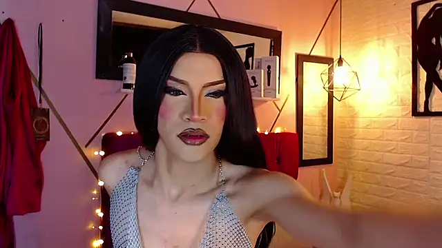 agatha rodriguez online show from 03/12/26, 02:01