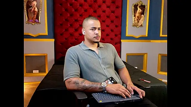 AshtonnSummer online show from 03/22/25, 11:11