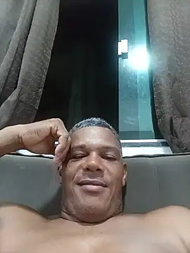 Snapshot of edisantos chatting on 08/03/26, 10:35 edisantos online show from 08/03/26, 10:35