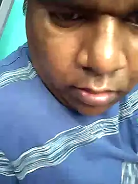 Snapshot of Idontmind367 chatting on 12/19/25, 06:04 Idontmind367 online show from 12/19/25, 06:04