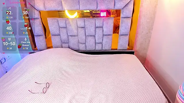 Kanela miller  online show from 09/22/25, 12:18