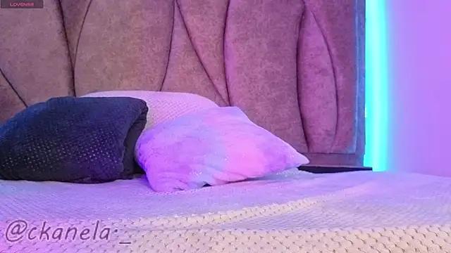 Kanela miller  online show from 12/21/25, 12:12