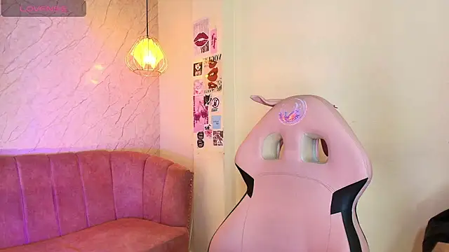 adara evanss online show from 11/09/25, 08:29