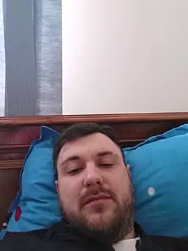 Snapshot of hugedickedd chatting on 02/19/26, 08:21 hugedickedd online show from 02/19/26, 08:21