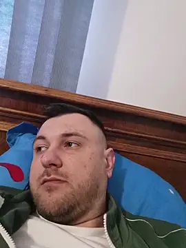 Snapshot of hugedickedd chatting on 03/30/26, 01:01 hugedickedd online show from 03/30/26, 01:01