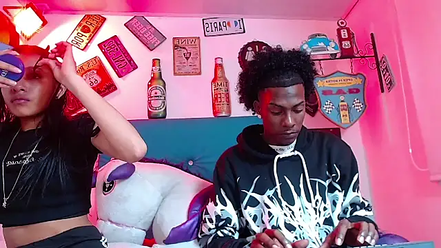 lili roussi online show from 09/30/25, 02:38