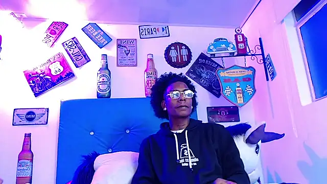 lili roussi online show from 10/12/25, 12:31