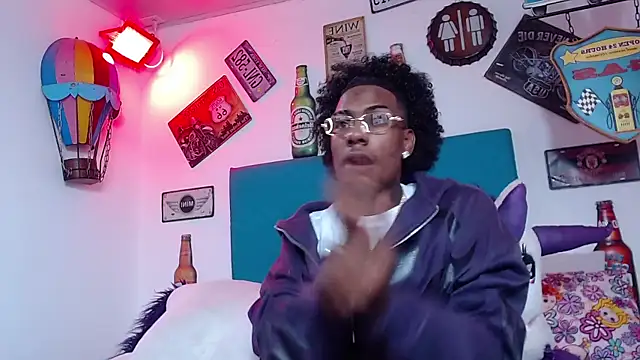 lili roussi online show from 12/20/25, 10:17