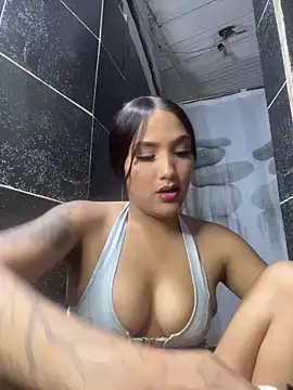 Snapshot of iamsara_21 chatting on 02/14/26, 03:03 iamsara 21 online show from 02/14/26, 03:03