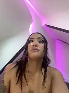 iamsara 21 online show from 04/12/26, 05:45