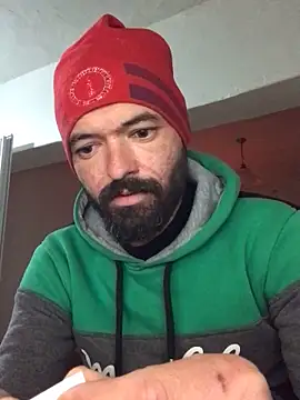 Snapshot of Miximum4848 chatting on 12/17/25, 08:15 Miximum4848 online show from 12/17/25, 08:15