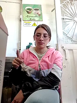 HOLY DOLL online show from 09/11/25, 08:42