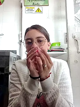 HOLY DOLL online show from 10/03/25, 07:22