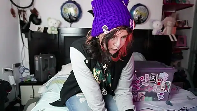 Devil And Princess online show from 11/12/25, 01:50