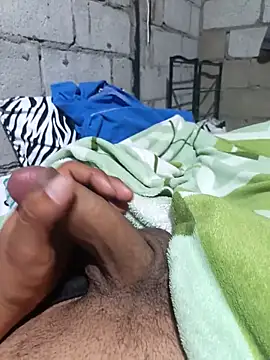 Snapshot of Renemera1997 chatting on 09/12/25, 04:56 Renemera1997 online show from 09/12/25, 04:56