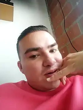 Snapshot of Andy-rtg chatting on 03/09/25, 04:22 Andy-rtg online show from 03/09/25, 04:22