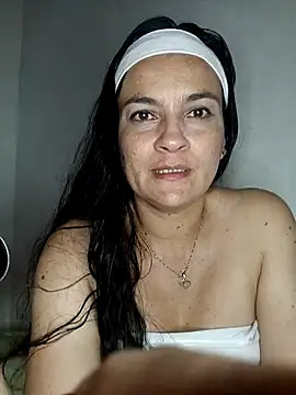 megan milf79 online show from 03/16/25, 08:10