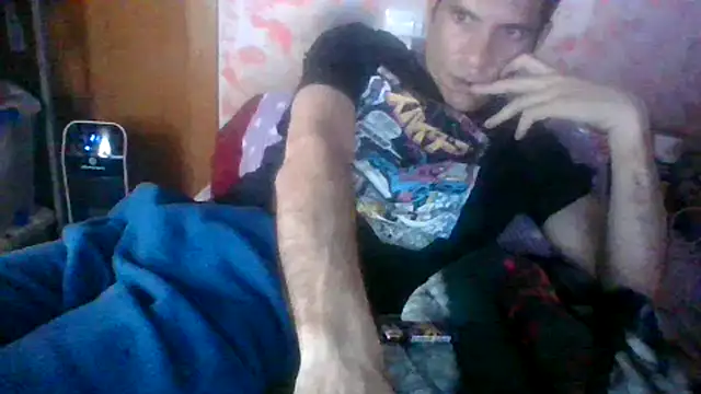 Snapshot of Ricopalote22 chatting on 03/15/25, 12:25 Ricopalote22 online show from 03/15/25, 12:25