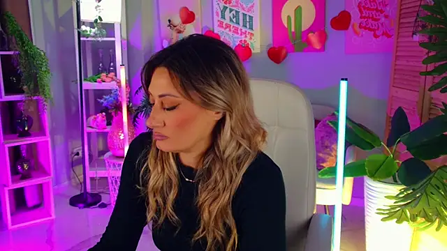 SarahAlluring online show from 04/02/26, 01:31