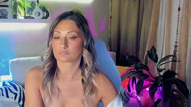 SarahAlluring online show from 05/30/26, 03:42