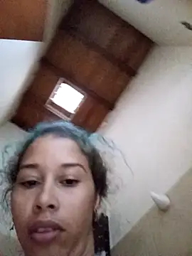 Snapshot of Sexi_girl29 chatting on 12/17/25, 10:32 Sexi girl29 online show from 12/17/25, 10:32