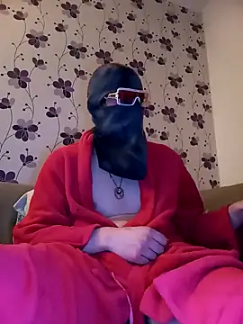 Snapshot of ThePython666 chatting on 03/12/25, 01:03 ThePython666 online show from 03/12/25, 01:03