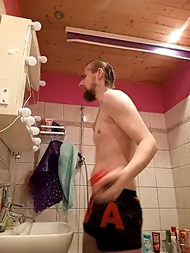 Snapshot of ThePython666 chatting on 09/23/25, 10:07 ThePython666 online show from 09/23/25, 10:07