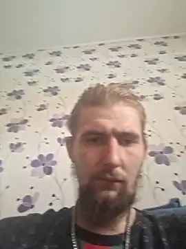 Snapshot of ThePython666 chatting on 10/08/25, 11:52 ThePython666 online show from 10/08/25, 11:52