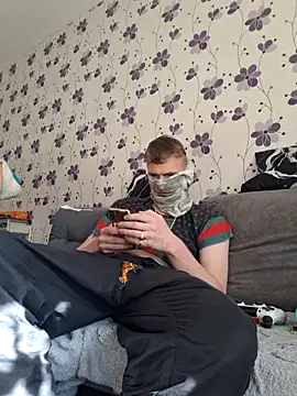 Snapshot of ThePython666 chatting on 10/20/25, 11:54 ThePython666 online show from 10/20/25, 11:54