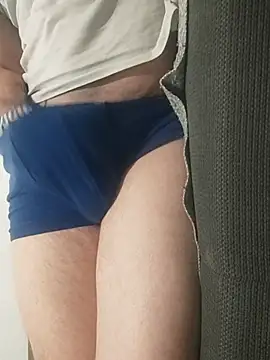 gui67675 online show from 10/22/25, 03:40