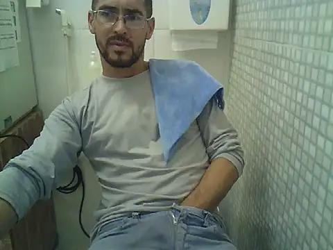 pdasgyn online show from 09/18/25, 04:53