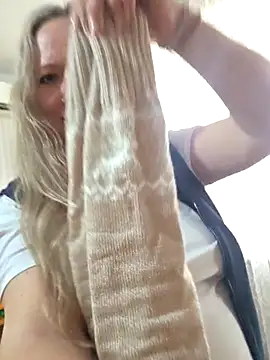 Irina3718 online show from 02/15/26, 11:52